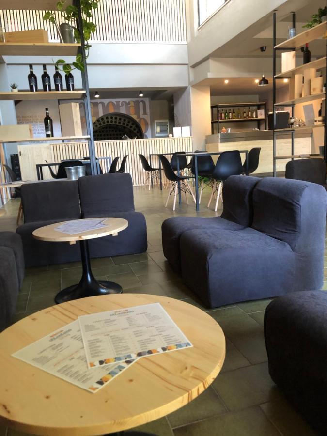 Borgo Villa Maria Монтиккьо Экстерьер фото