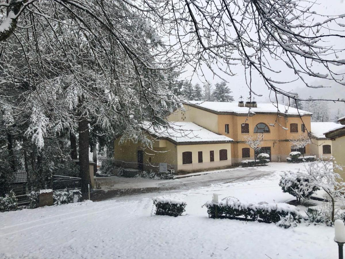 Borgo Villa Maria Монтиккьо Экстерьер фото