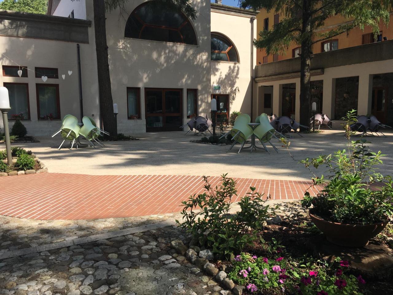Borgo Villa Maria Монтиккьо Экстерьер фото